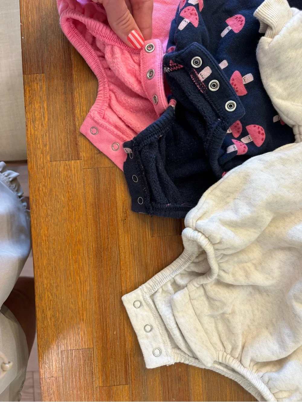 Old Navy wear sleeve mushroom
